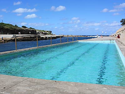 Geoff James Pool beside Clovelly Beach