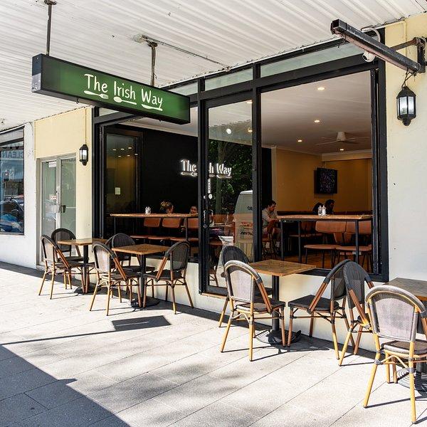 Alfresco dining at a Randwick restaurant